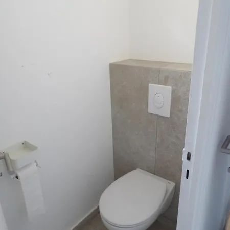 De Standing فيلة كالفي