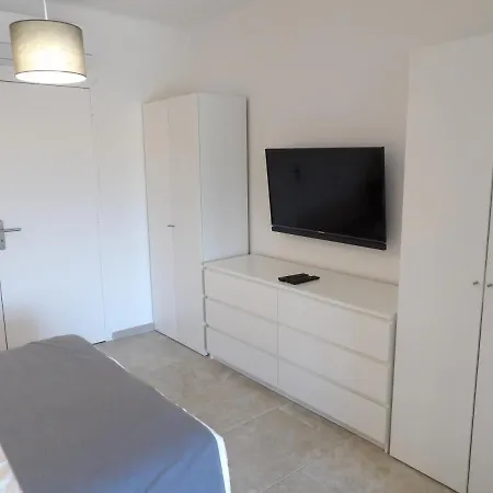 فيلة De Standing كالفي