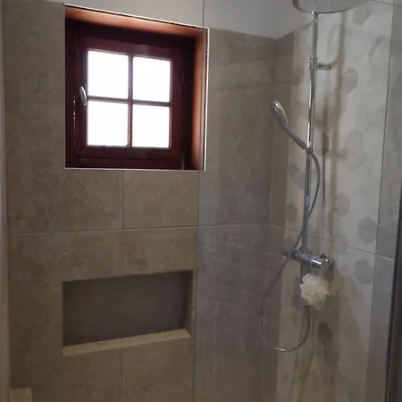 فيلة De Standing *