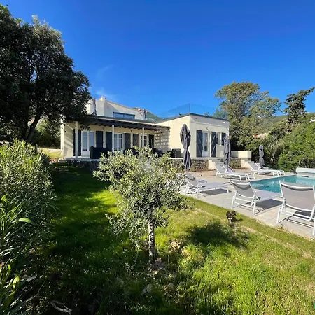 Villa De Standing