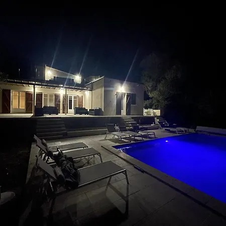 Villa De Charme Calvi (Corsica)